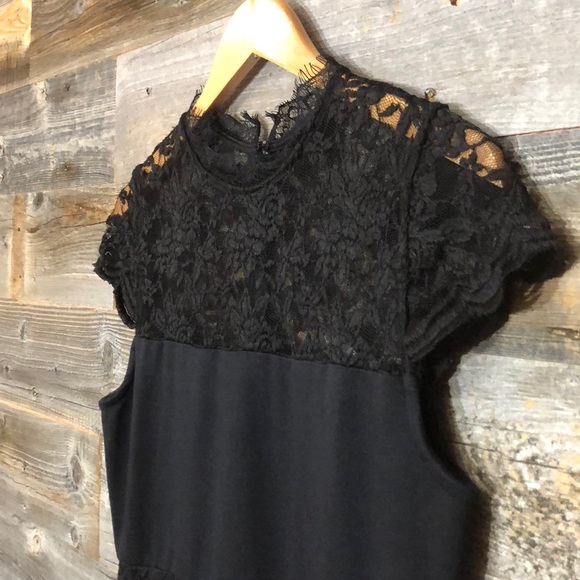 LBD | Alison Andrews | Lace Dress | M - Picture 4 of 8